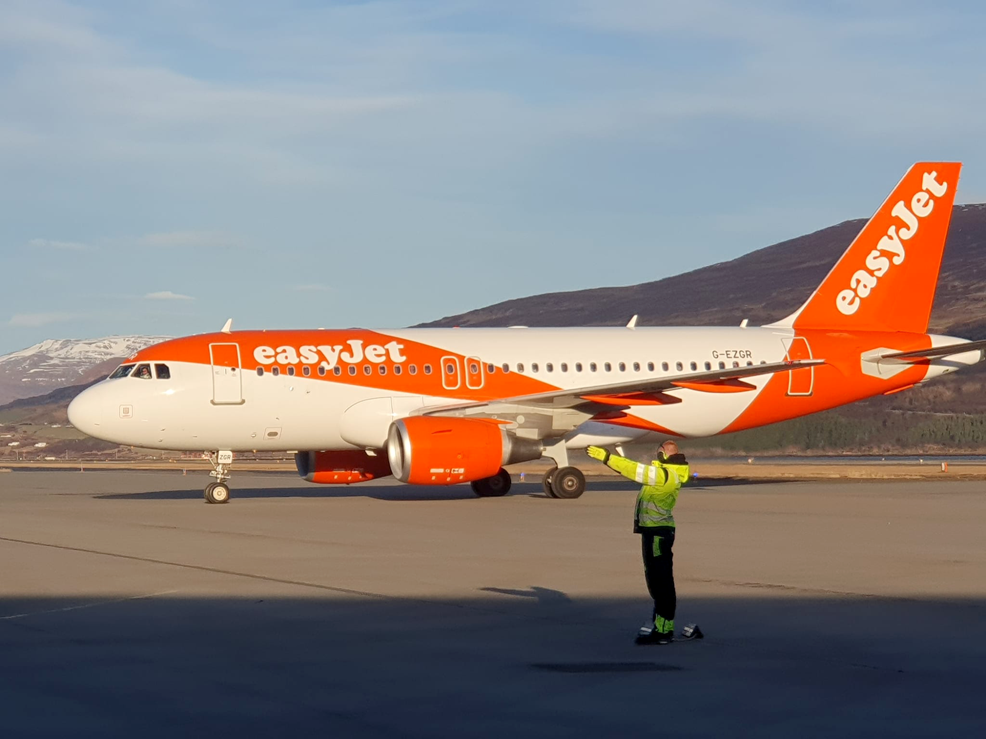 EasyJet now offers flights from both London and Manchester to Akureyri
