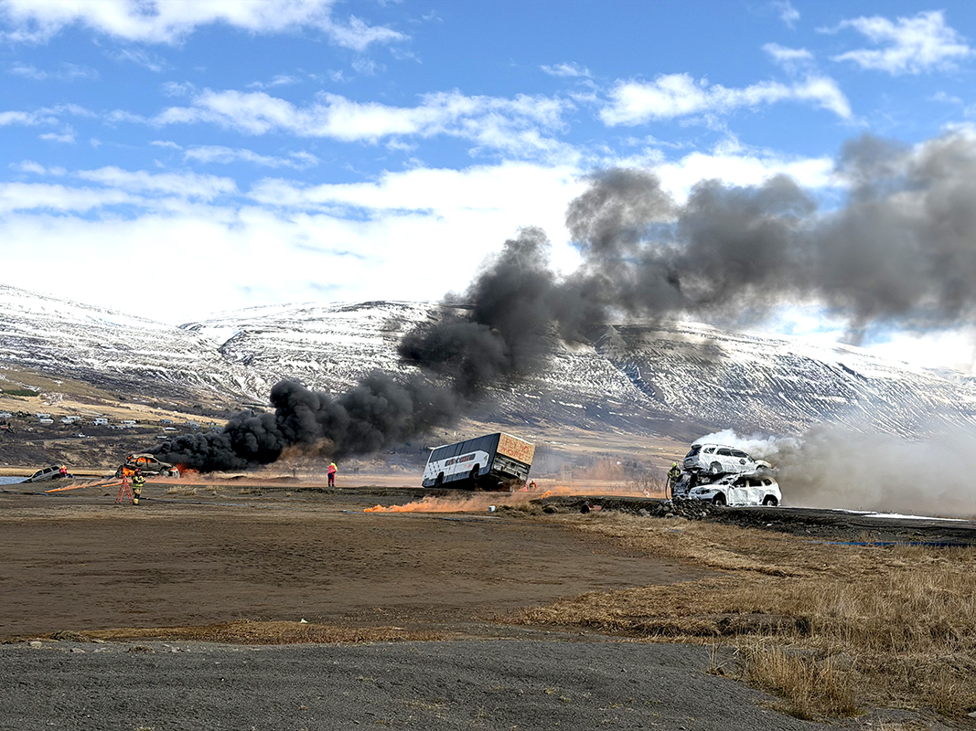 Flugslysaæfing á Akureyrarflugvelli 